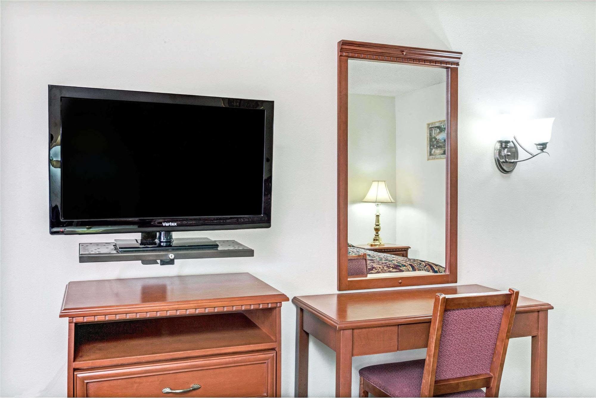 Vantage Point - Woodland Hills Motel 2*